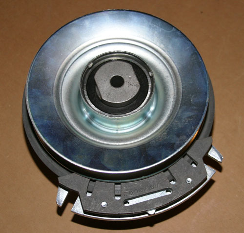 WARNER ELECTRIC CLUTCH 5218211 or 5218-211 1" I.D. x 3", 6-1/8" O.D. Single pulley - fits B Belt